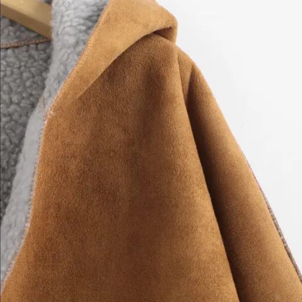 Shearling - Cuffed Sleeves Hooded Coat - Picture 6 of 10